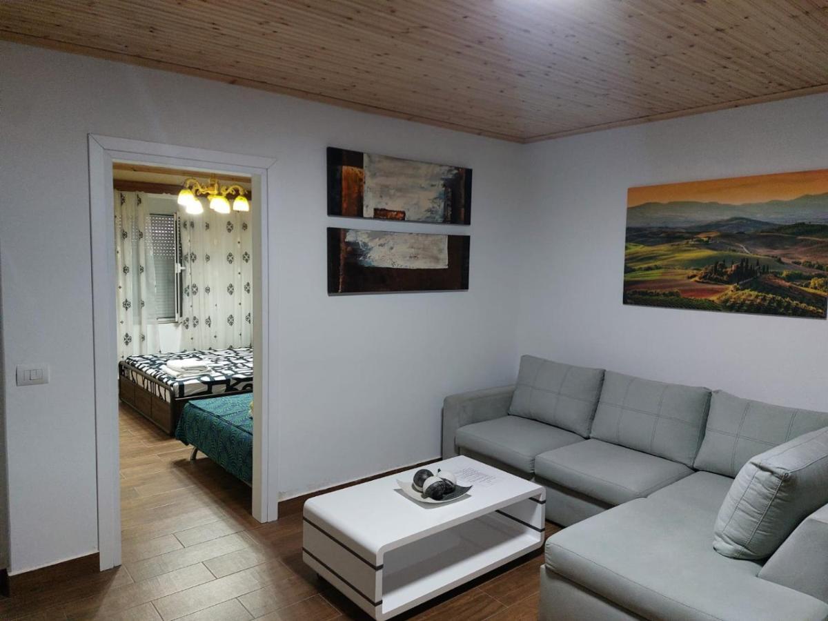 Herta Apartment Berati Exterior foto